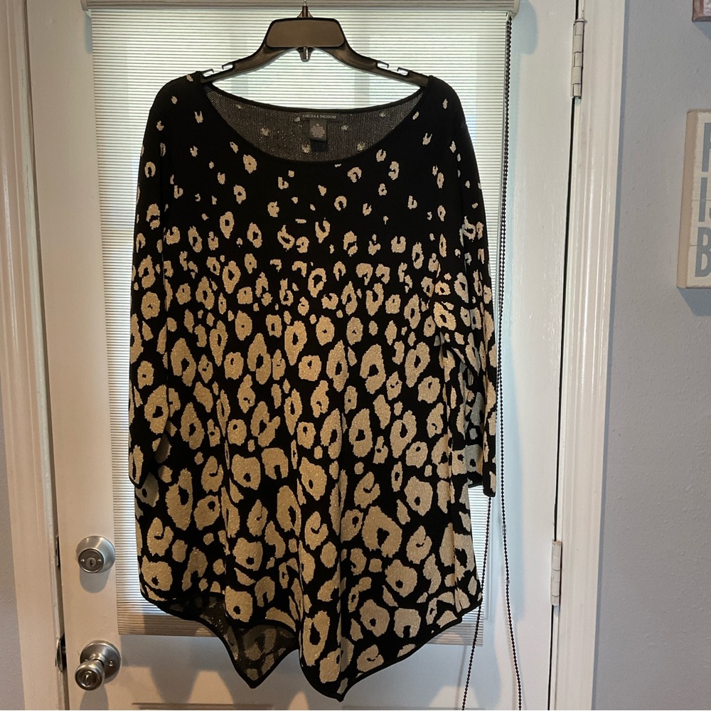 Chelsea & Theodore Festive Animal Print Dolman sleeve sweater/dress Size XL